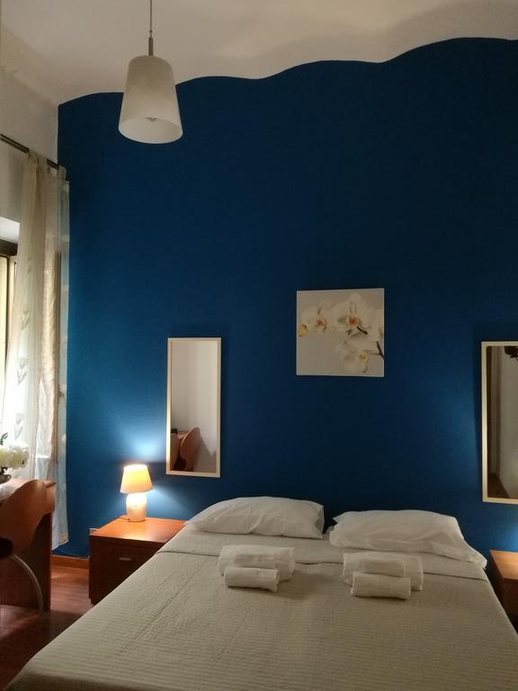 Ares Rooms Roma Oda fotoğraf